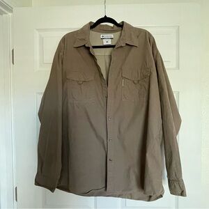 Columbia Men's PFG Long Sleeve Button Down Brown Shirt Large Dual chest pockets